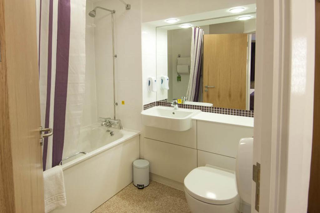 Premier Inn Stratford Upon Avon Waterways Quarto foto