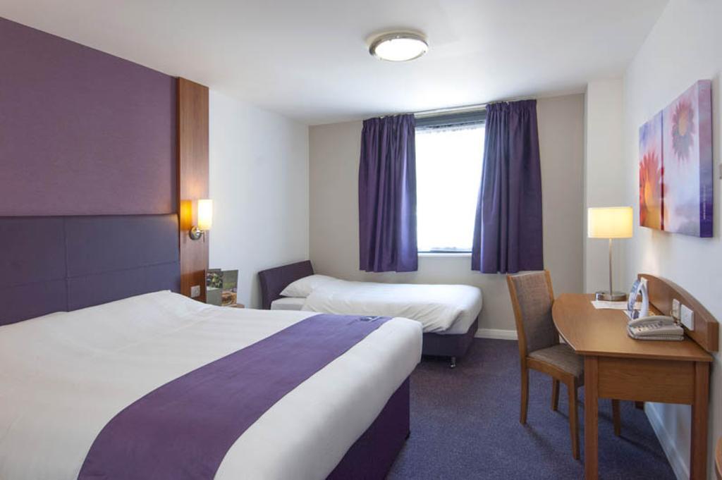 Premier Inn Stratford Upon Avon Waterways Quarto foto