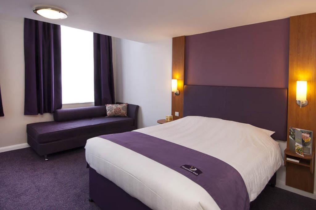 Premier Inn Stratford Upon Avon Waterways Exterior foto