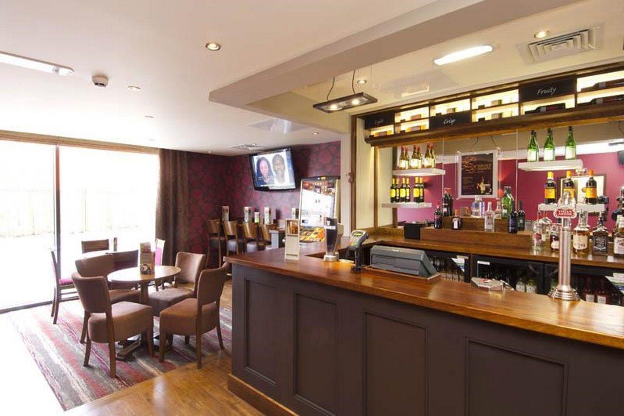 Premier Inn Stratford Upon Avon Waterways Exterior foto